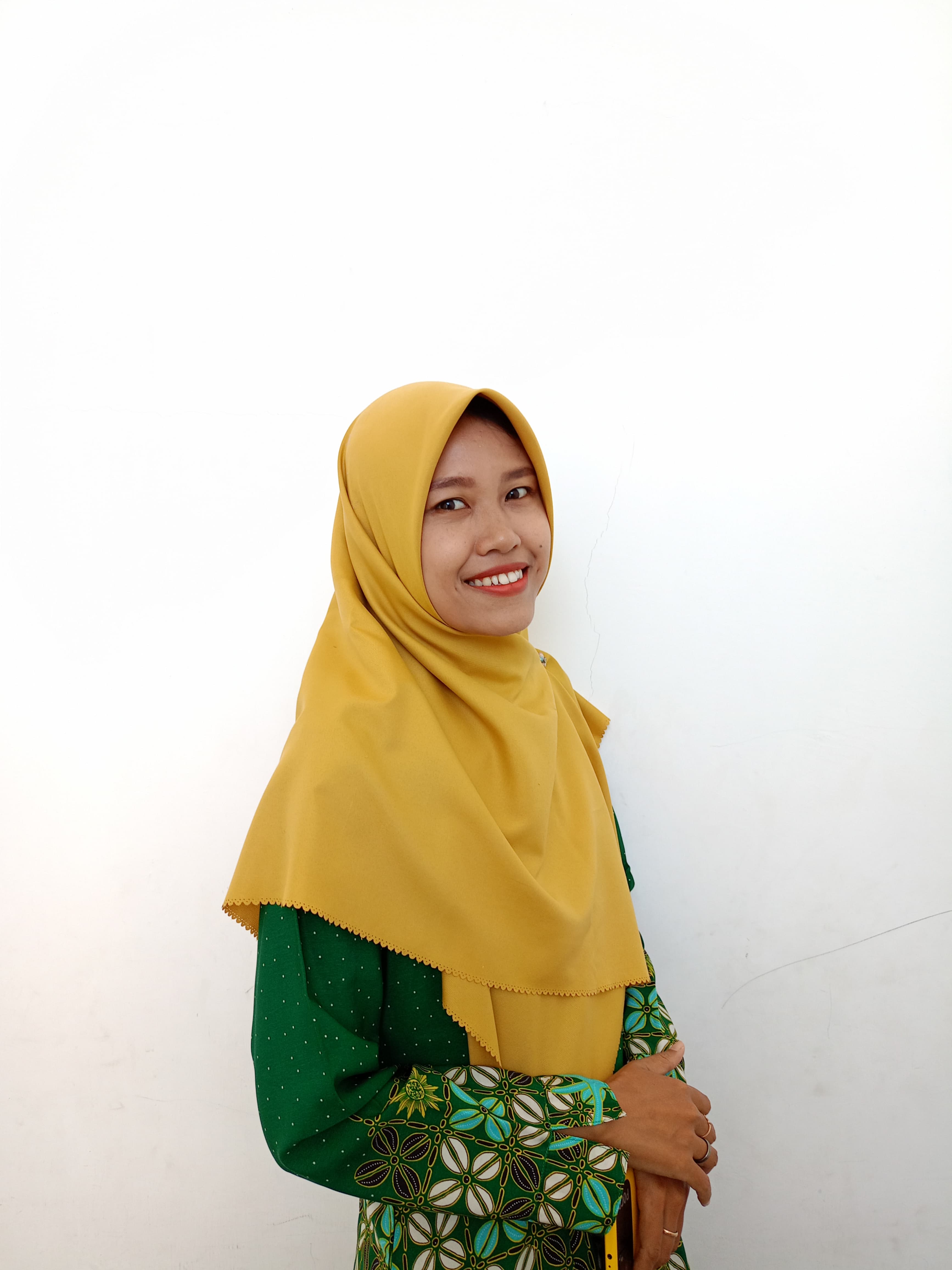 Anita Dwi Rahmawati, S.S